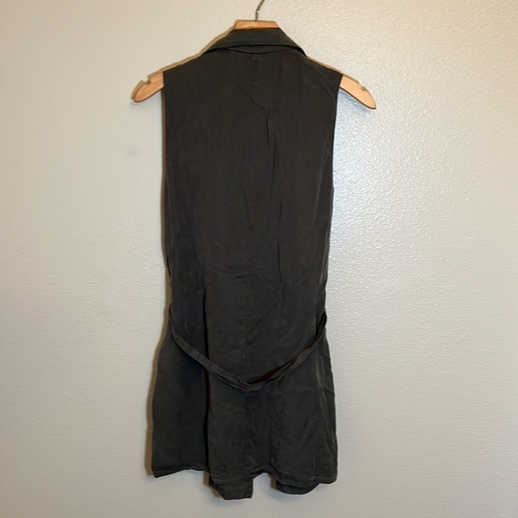 Miami Army Green Vest - Picture 7 of 13